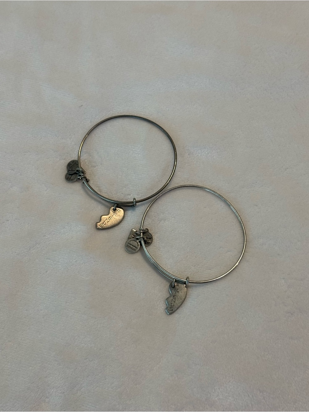 Alex and Ani “Friends” Broken Heart Charm Silver Bangle Bracelet Set